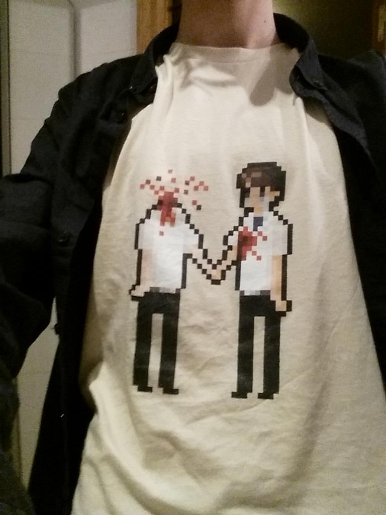 OrphenANLIUM's tweet photo. Me gusta especialmente la camiseta que llevo hoy. #evafag http://t.co/DdE5kxZERo
