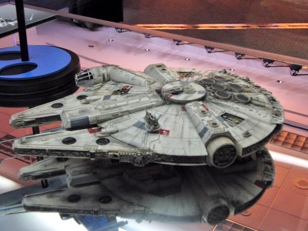 waywardnerd's tweet photo. The Millennium Falcon model from The Force Awakens exhibit @SW_Celebration. #SWCA #SWCVII #StarWarsCelebration http://t.co/bXWQ7R5goe