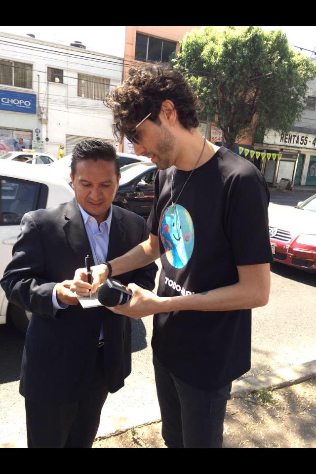 BennyFOTOS's tweet photo. Nuestro queridísimo @bennyibarra . @ExaFM
Gracias por compartir!, @abel_calleja98 :).
#MePoneJapi http://t.co/OOUaeqx523