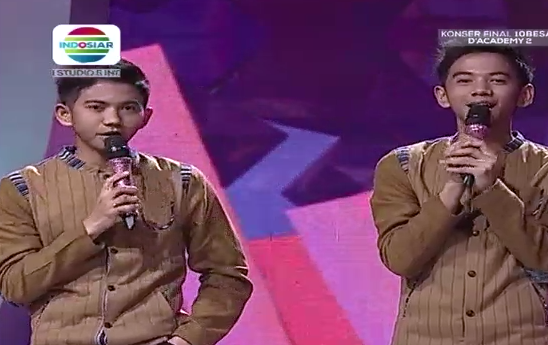 Indosiar's tweet photo. Semangat ya yang besok ujian, semoga jawabannya benar! Yuk nonton @DA2_Rizki @DA2_Ridho dulu biar smangat #DAcademy2 http://t.co/AVBBHsAzAJ