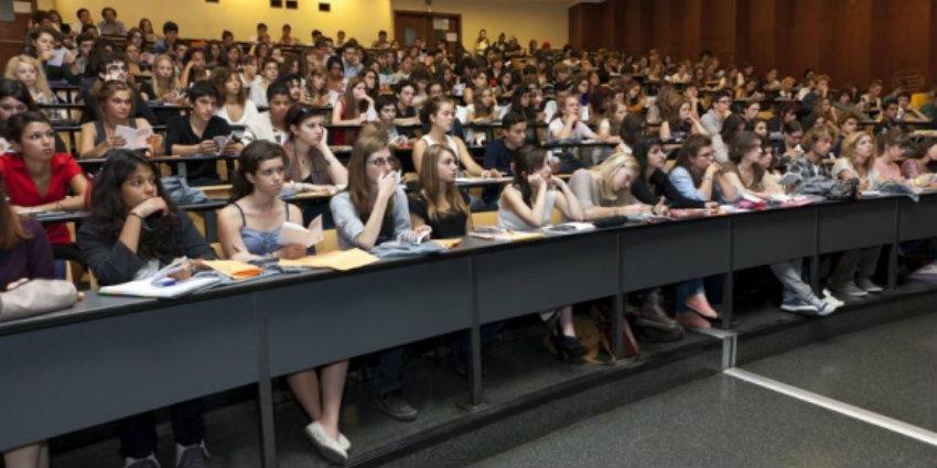 etudiants_Maroc's tweet photo. 34.000 étudiants marocains en France... et ce n'est pas fini http://t.co/uqZNGJ1vBa http://t.co/pOzeRXfnKV