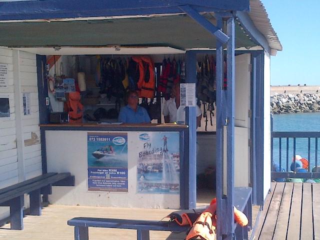 TracyBartlett's tweet photo. Blissful day on the water at Mykonos with #EliteCharters - special thanks to Charmaine and skipper Steve :) http://t.co/9ON9FvUFVk