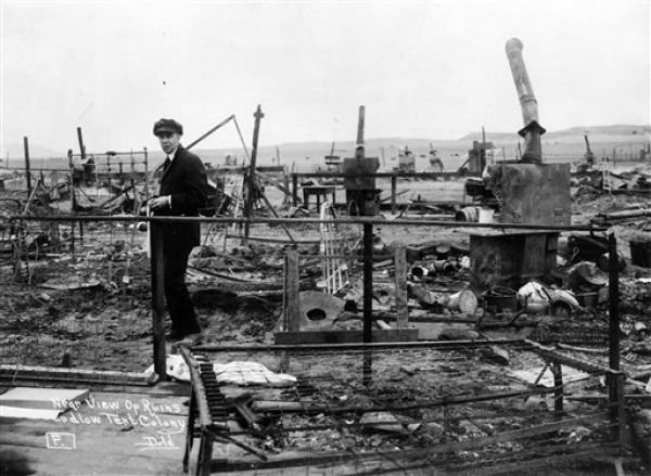SCJHistory's tweet photo. Today in history: 11 children and 2 women died during the Ludlow Massacre. More info at http://t.co/phs3n220Cg @scj http://t.co/m7TeLgezyU