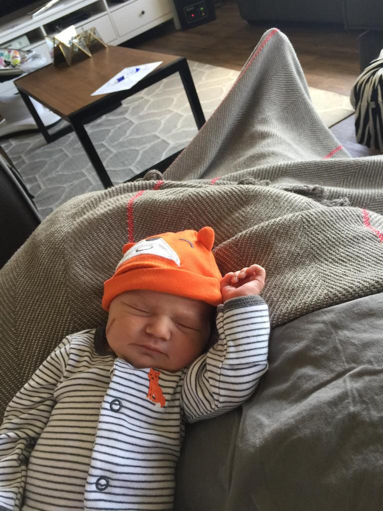 JoRoper22's tweet photo. Its been a long few days but finally made it home and everyone is doing great #IslaE http://t.co/u0tyjM0qEN