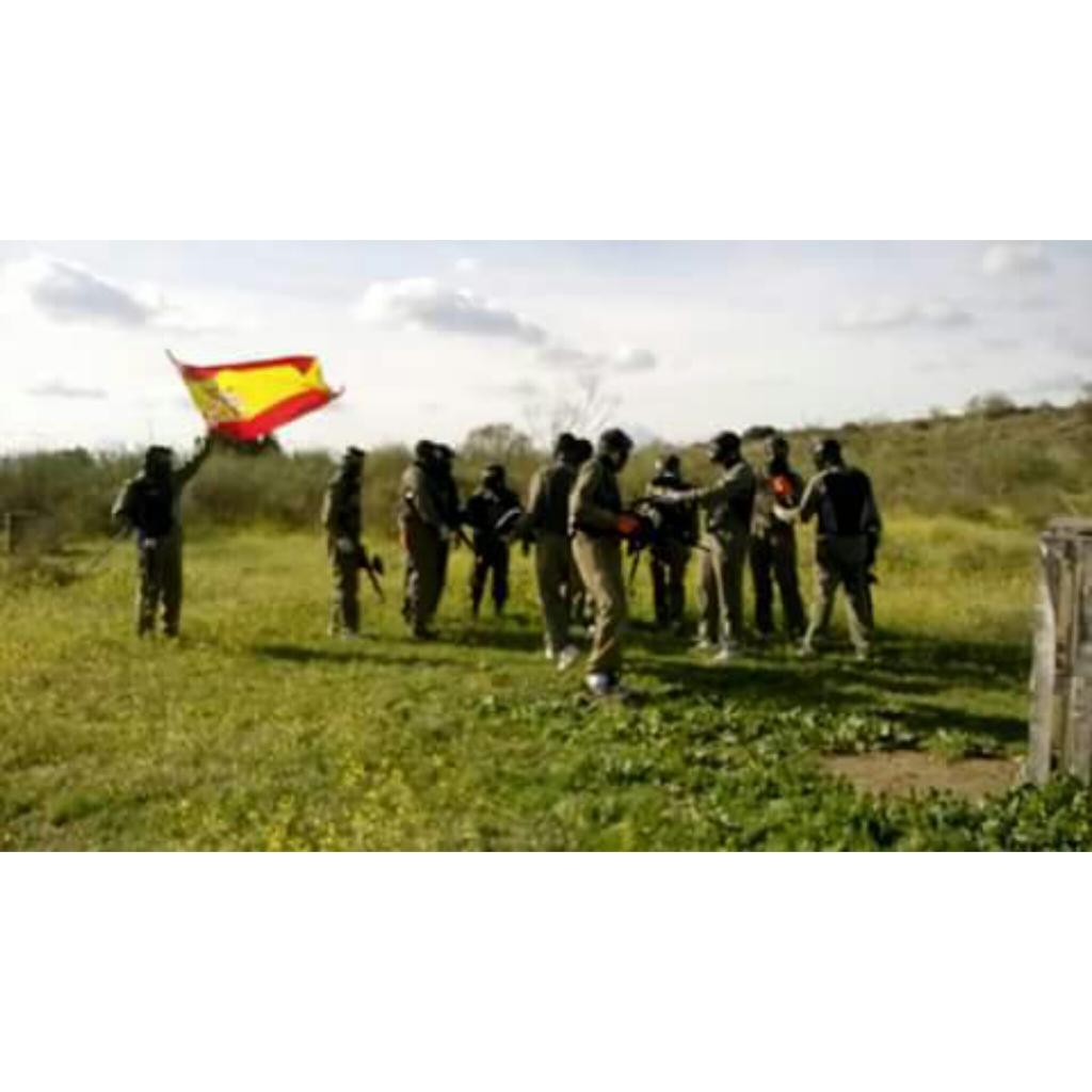 LosMLC's tweet photo. Paintball MLC! http://t.co/WElLqu8tRW