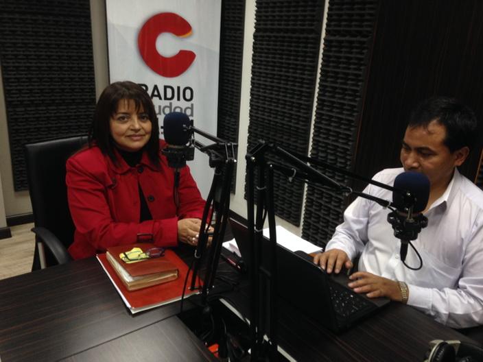 quezadanan14's tweet photo. @MunicipioCuenca @CholaCabrera ahora en radio ciudad, informando varios temas @DAHPCUENCA #control #proyectos http://t.co/iKiLs8U0TL