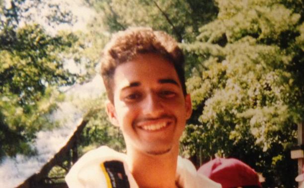 EW's tweet photo. .@Serial becomes first podcast to win a #PeabodyAward: http://t.co/DlUdWhsW8h http://t.co/WMgOJrT4nK