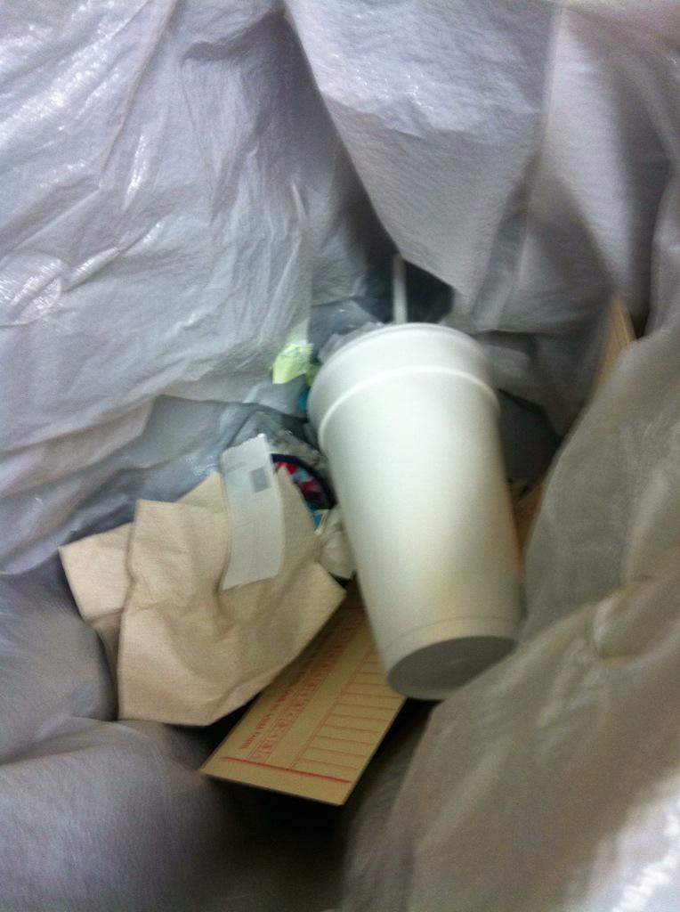 Shyah5's tweet photo. @lastodaporicans @HCCthinksgreen cotton decomposes within a 1-5 months #trashfact #hccfl http://t.co/lHt7QLeqdU