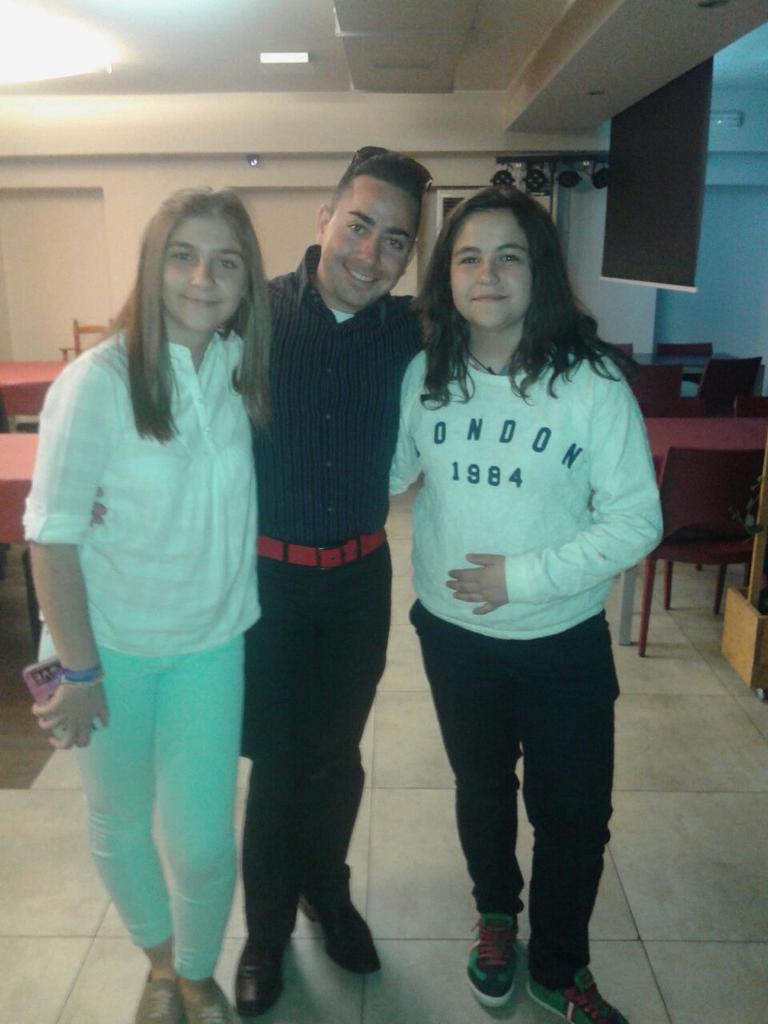 losdlaescalera's tweet photo. Comida 19 de Abril http://t.co/EunerM5nbZ