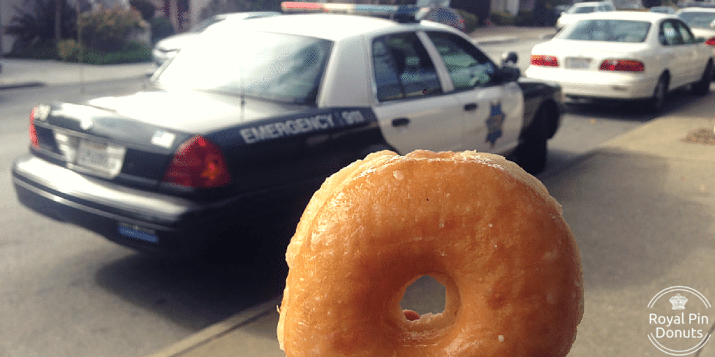RoyalPinDonuts's tweet photo. Shotgun! #RideAlong #SSFPD http://t.co/VjK3smKspB