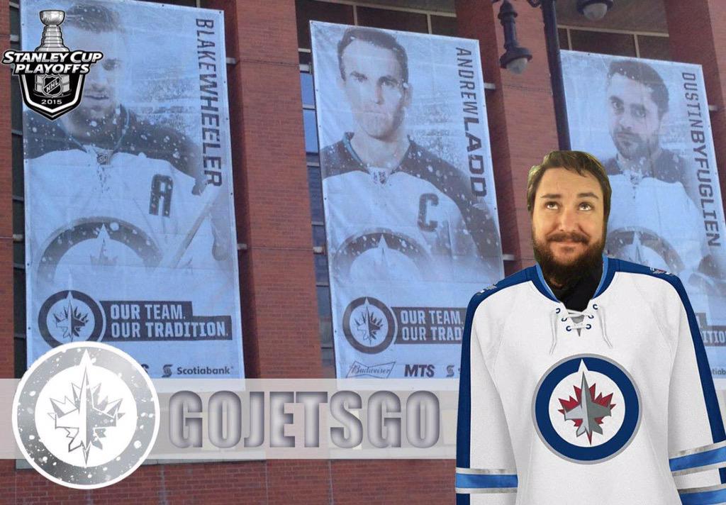 Lulubelle_Gold's tweet image. Looks like @wilw is cheering for @NHLJets tonight's! #GoJetGo #photoshopwillwheaton