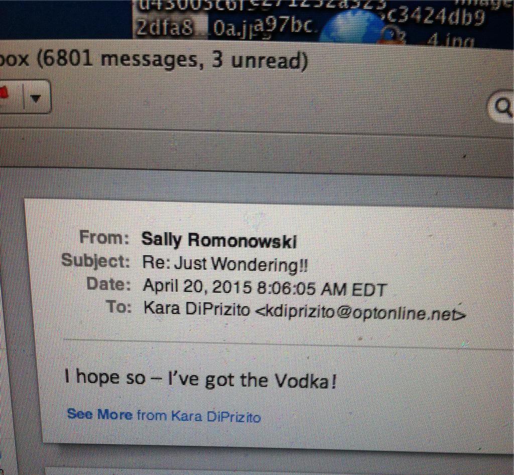 d0ntevenKARA's tweet photo. #EmailsFromGrandma http://t.co/QN1is5ifV1