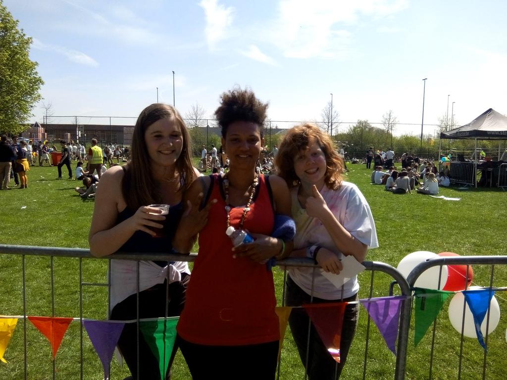 jolienroels's tweet photo. @GloriaBoateng @1_phora #TMFSTRESSFACTOR #jawadde #diekannogalrappen βππ http://t.co/k3NXTAut6W