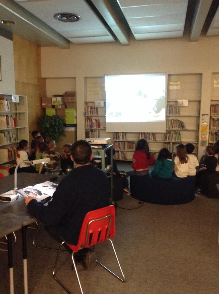 mrshammsclass's tweet photo. The dynamic Mr. W in action! @StevensonElem # http://t.co/seVHGySa1X