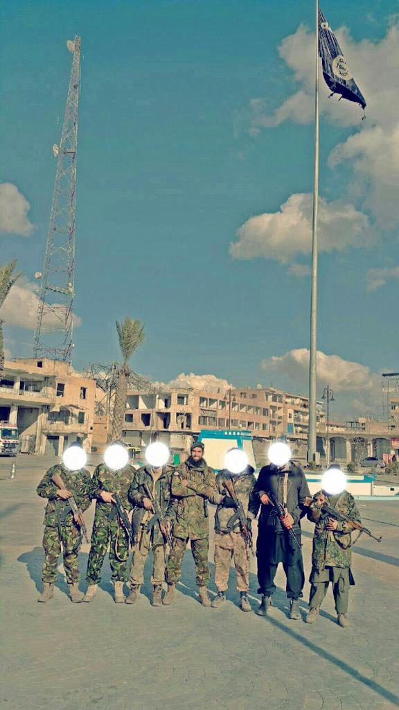 rzbh's tweet photo. Photo:The #Dutch jihadist &amp; former Royal #Netherlands Army soldier #Yilmaz has joined #IS. He is in #Raqqa. #Israfil http://t.co/kJSXBVZSEr