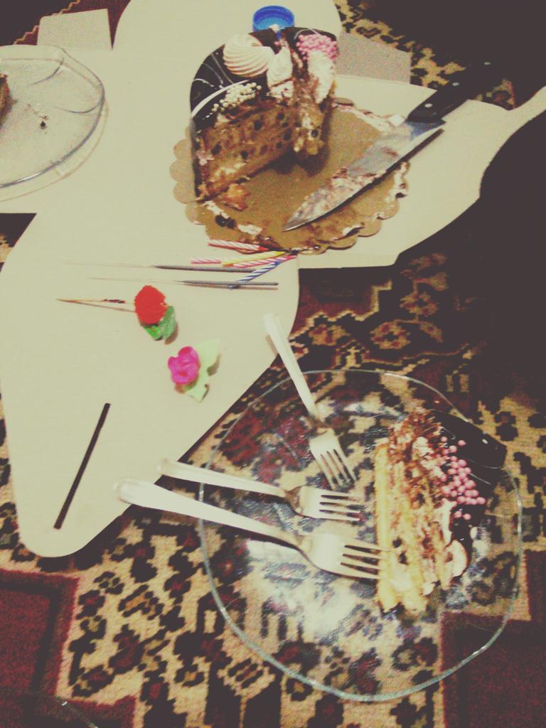 MahmutGenc01's tweet photo. Doğum günü çocuğusuyum ben 😂 http://t.co/JpO1gJa1g9