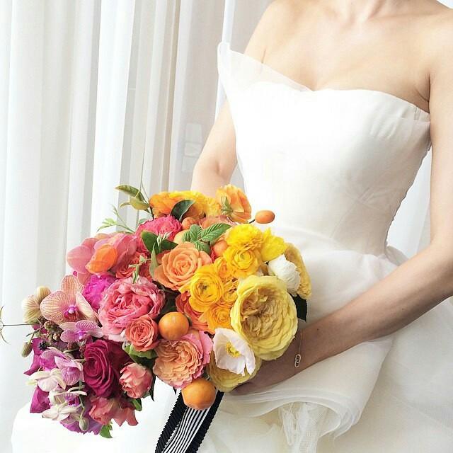 violetwed's tweet photo. Beautiful, vibrant bouquet by #SinclairandMoore. A masterpiece featured in this Spring’s @marthaweddings http://t.co/P7j7HSsylB