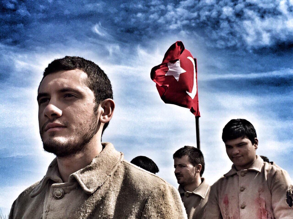 #100YıllıkDestanÇanakkale bir ulusun fedakarlığı, bir ulusun dirilişi, bir ulusun onuru gururu !!