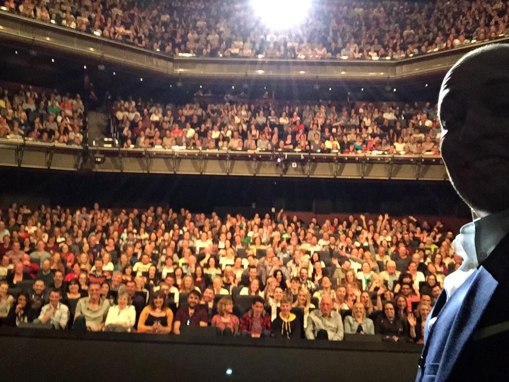 DerrenBrown's tweet photo. Please tweet me any word using #DerrenMiracle in the next 10 mins for my show in Plymouth. Why thank you. http://t.co/kl8LyAn02R