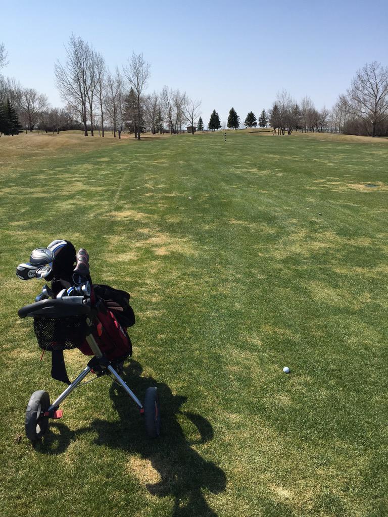 BMcHolty's tweet photo. And 2015 golf season begins! #pidgegolf #goodtimesahead http://t.co/GYAPYysBqb