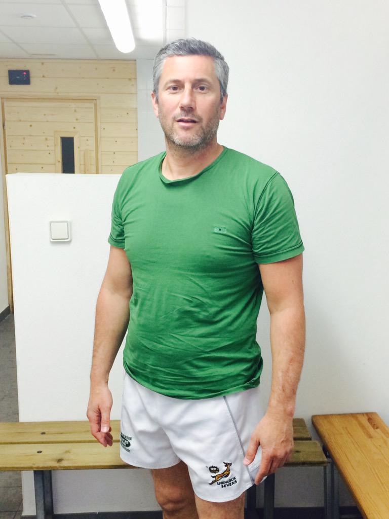 squash with a thought for my South African son @94Perrie23 <a href="/christoffFern/">Christoff Fernhout</a> <a href="/pnielmuller/">Pieter-Niel Muller</a> and english son <a href="/Sebsladey/">Seb Slade</a>