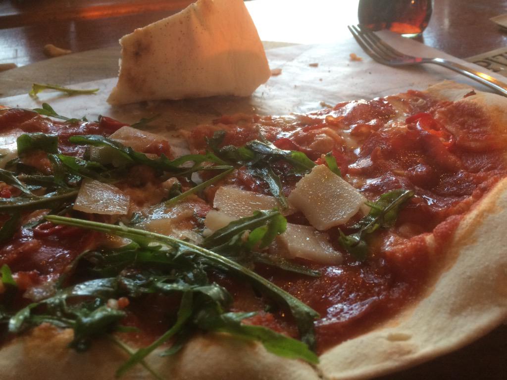 ChefAllsworth's tweet photo. @purpleohms @gbPizzaCo good choice @TastyRubens http://t.co/6JyWh0VxP8