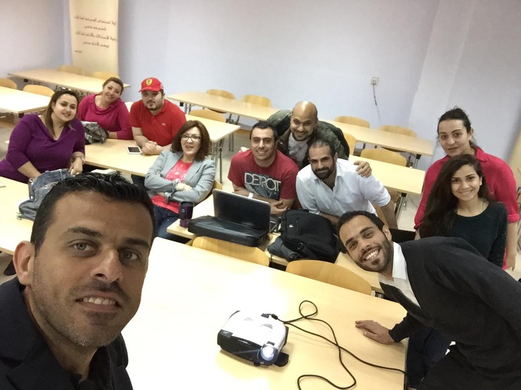 AliDahmash's tweet photo. Fun with @SMDiploma students - #socialmedia #training http://t.co/ekEreuzrGY