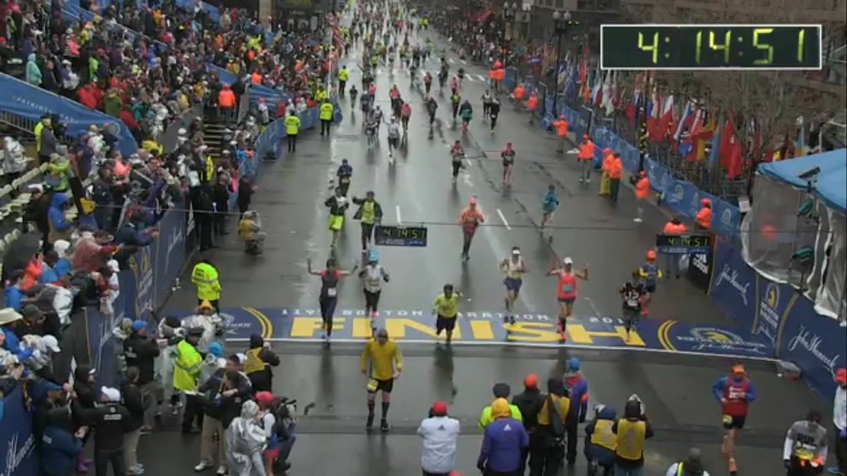 Congrats <a href="/danh_trang/">Danh Trang</a> <a href="/dwarfparatri/">John Y #BetheHammer 💙</a> and all the #bostonmarathon participants ---Great Job