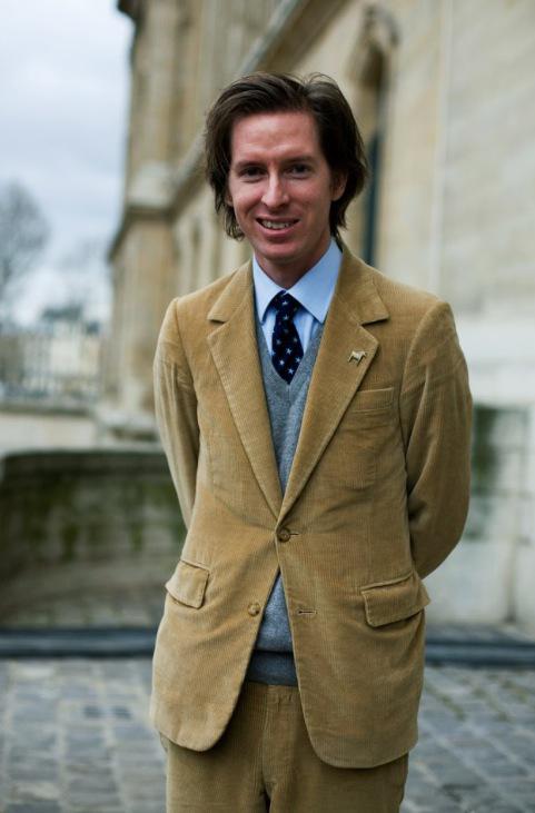 QuotesWes's tweet photo. He looks so good in that suit. #wesanderson http://t.co/Jf0Ttmtc4o