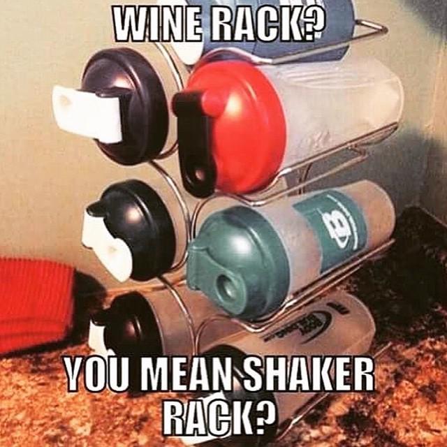 hormonarse's tweet photo. #wine #mondays #innertitan #beunstoppable #protein by @innertitan http://t.co/ScwmA0EVu8