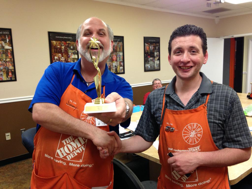 RobynDeane's tweet photo. The Two-Times-Awesome 4627 team presents Assoc Of The Month, Jimmy Turner, Whoa! Took solution to an amazed customer! http://t.co/MAK8PNIn1M