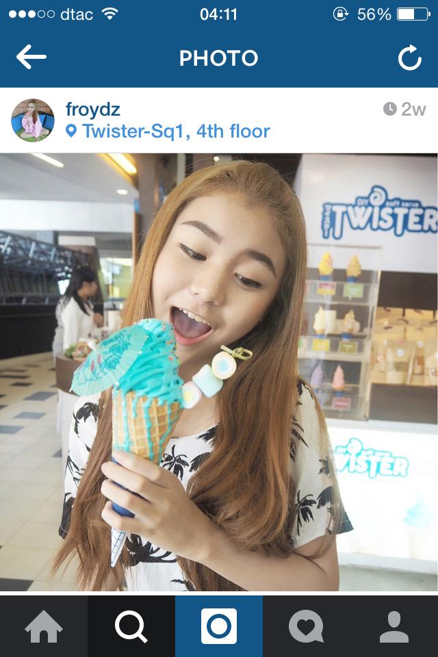 nepnubnibnap's tweet image. ส่วนตัวไม่ได้แอนตี้นะ ไม่ได้อคติด้วย แต่คือสงสารไอติมในมือนางมาก รีบกินดีไหม5555555555555