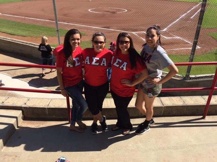 ASABetaMu's tweet image. Enjoying some Reddie Softball on this pretty day! #HSUGREEK #HSUGW2015 #BetaMu