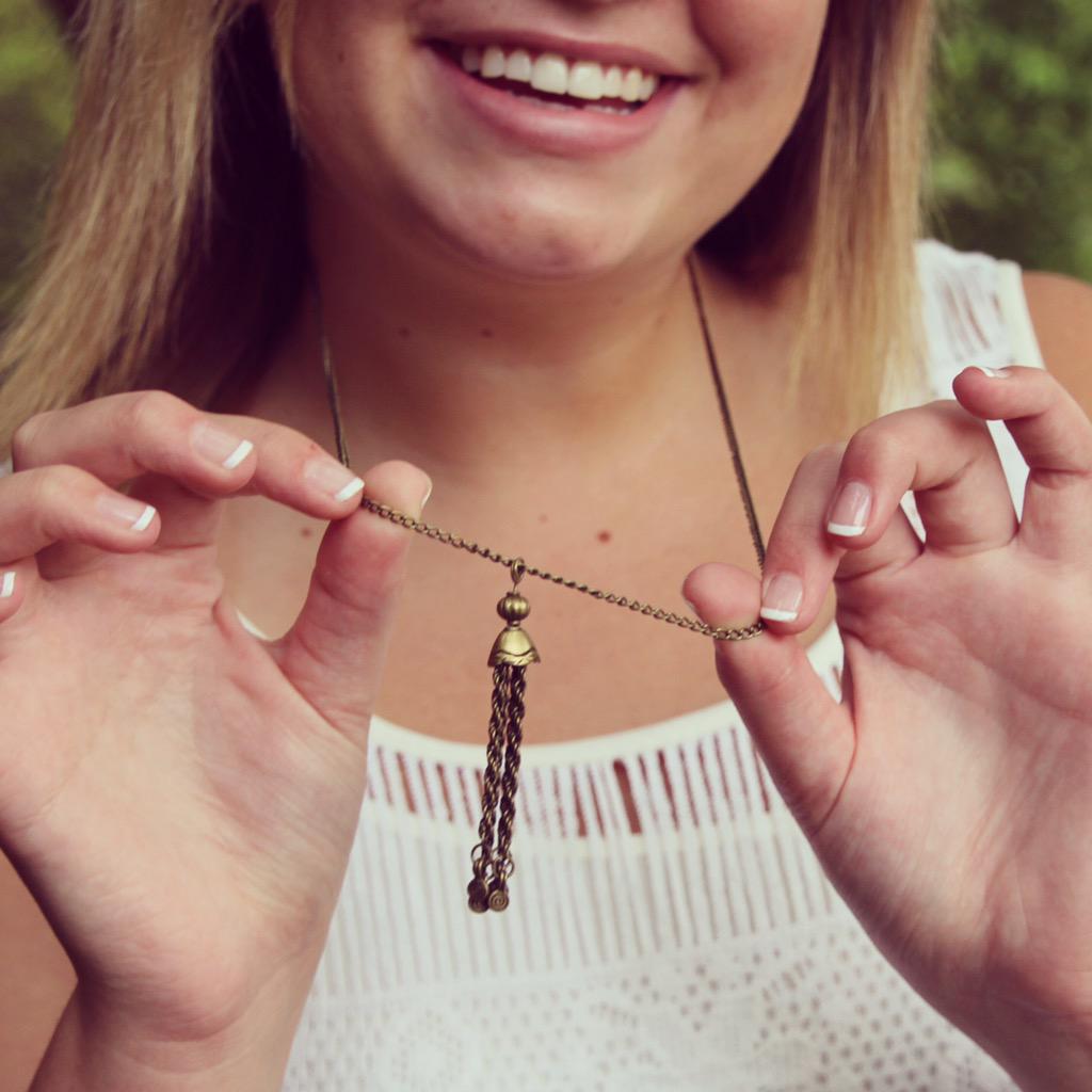 Full_of_Charm8's tweet photo. Cheer up those Monday blues by purchasing our Tangled Tassle long necklace! http://t.co/tNvkqjEXrF