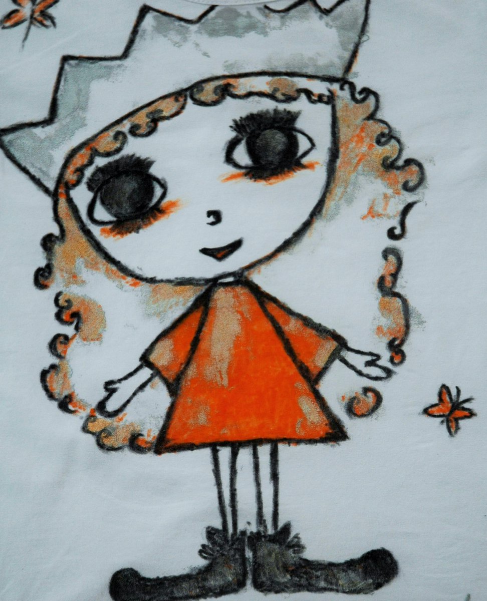 LittleLegendary's tweet image. Vandaag ben ik zonneschijn geel
en hartjesrood door elkaar
#Orange #koningsdag #etsy