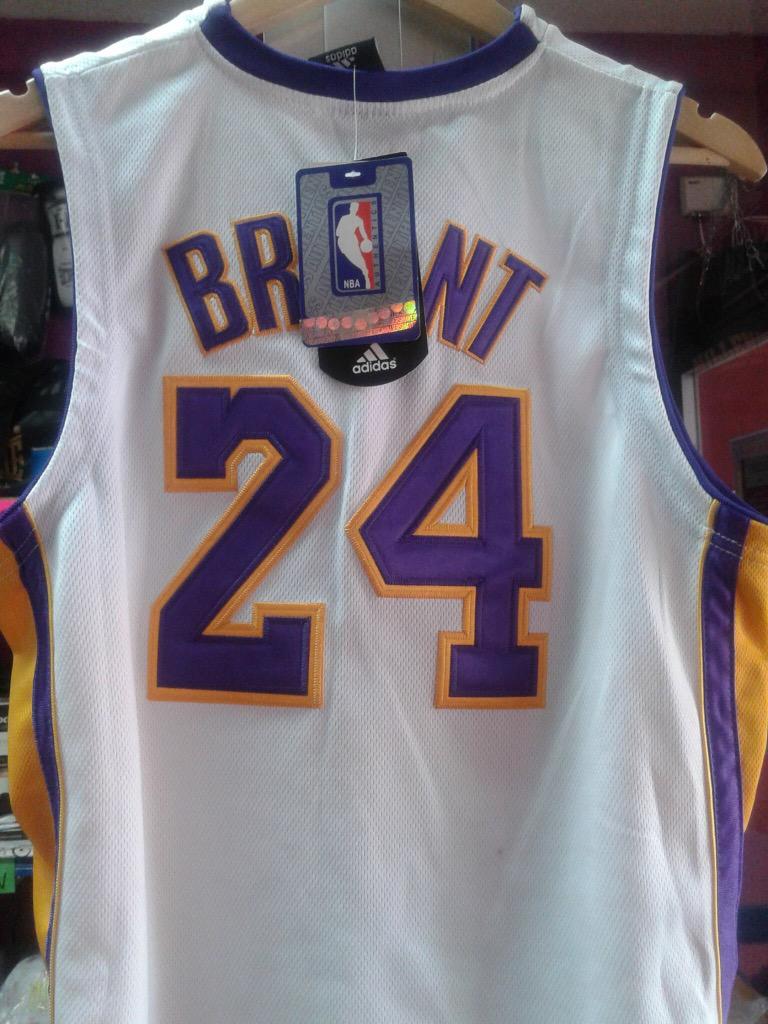 suplementosropa's tweet photo. Camisetas NBA a buen precio. 

Pregunta por tu favorita! http://t.co/YRXLyEwMKL