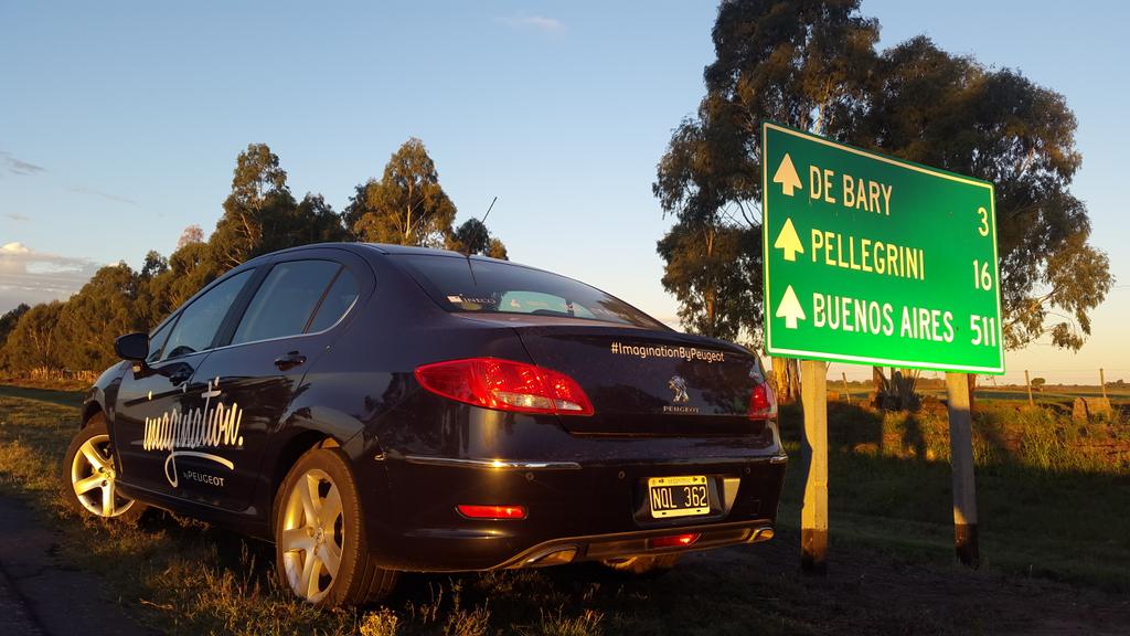 Dando talleres de LIDERAZGO y CONVERSACIONES DE COACHING en La Pampa.
GRACIAS <a href="/peugeotarg/">Peugeot Argentina</a> por hacerlo posible!!!