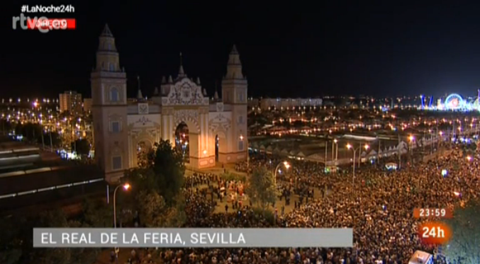Lanoche_24h's tweet photo. Arranca la Feria de Abril 2015

En directo, el "alumbrao" de la portada del Real de la Feria en Sevilla http://t.co/xk86DP0IWi