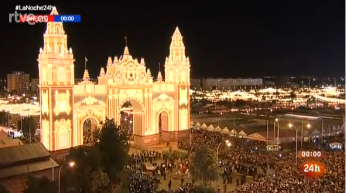 Lanoche_24h's tweet photo. Arranca la Feria de Abril 2015

En directo, el "alumbrao" de la portada del Real de la Feria en Sevilla http://t.co/xk86DP0IWi