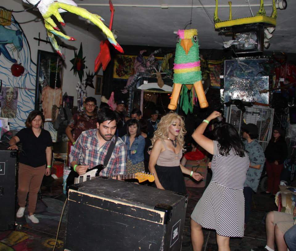 PAULSDEAD1's tweet photo. Amazing night. Last Friday ! http://t.co/2hpK1cTpSt