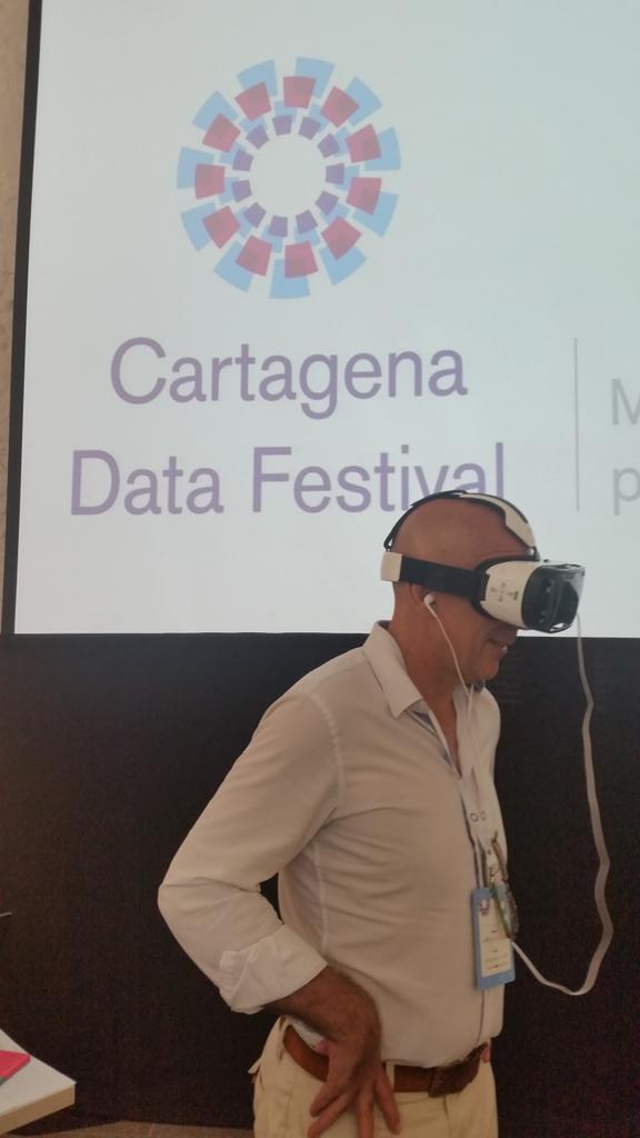 OCHACOLOMBIA's tweet image. In the innovation fair @mcampaign @humdata #data2015 #CartagenaDataFest #childrenofsyria
