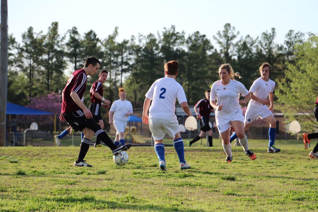 ReturnOfRealMV's tweet photo. #RealMV pictures of the boys soccer game (along side a few girls) last week against CRA. More will be posted soon http://t.co/nlhUulMihe