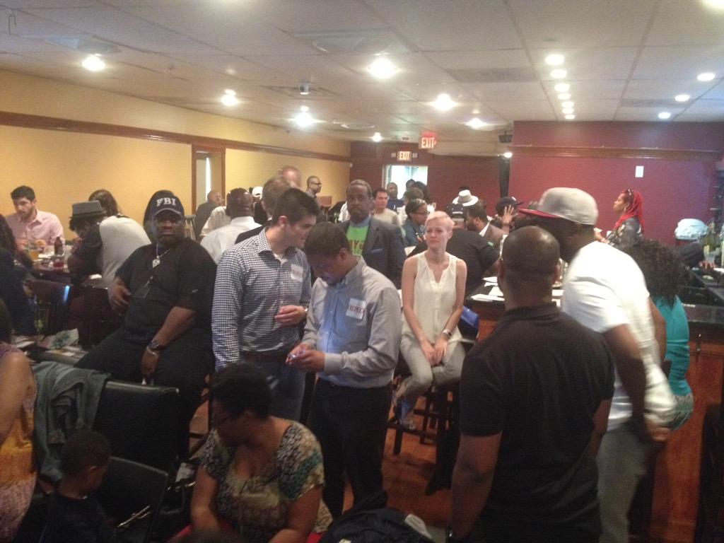 SegravesNBC4's tweet photo. Packed house at #LLDebate Ward 8 candidates about to start @Uniontown_DC 6:30-8:00pm http://t.co/dzHeH6gE5J