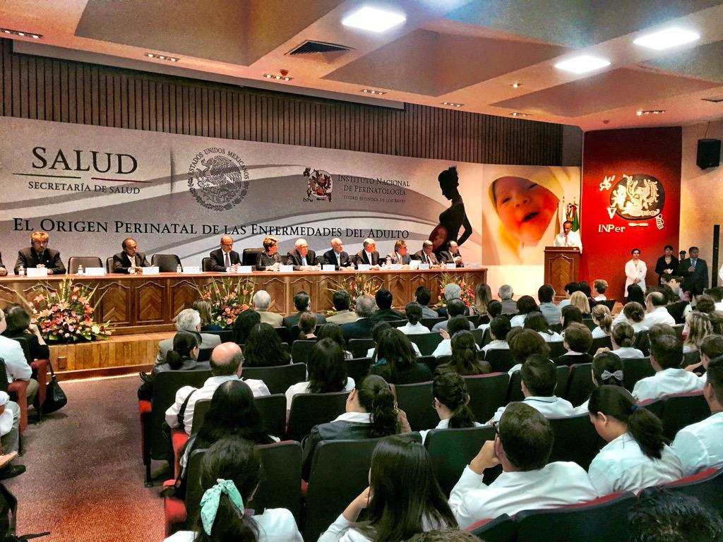 SSalud_mx's tweet photo. Hoy comenzó la 30 Reunión Anual del @INPer_mx 2015 http://t.co/Vwcwh4srYo
