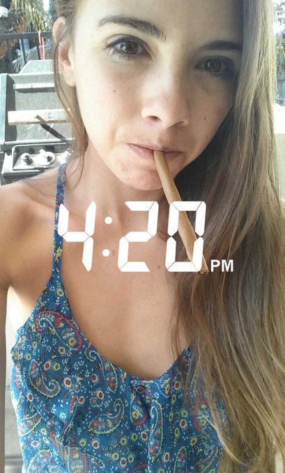 #420 #blunt http://t.co/TbqqlAULDG<a href="/tag/blunt"class="tags">#blunt</a>