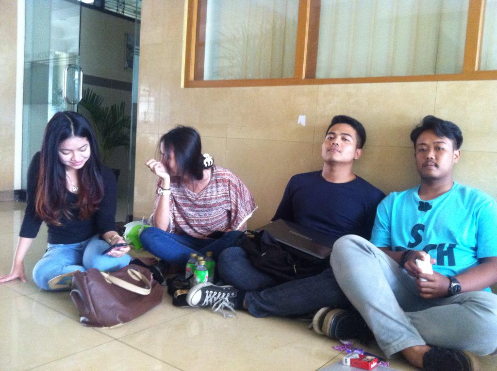 Tdnya lesu jd semangat karna minum <a href="/nugreentea/">Nü Green Tea</a> #dauntehbarubukanyglayu <a href="/ratutp/">Ratu Tria Primanti</a> <a href="/kresnauwa/">uwa wawaw</a> <a href="/Cyntiaars/">Cyntia Rosalina S</a> <a href="/septayusupn/">S e p t a</a>