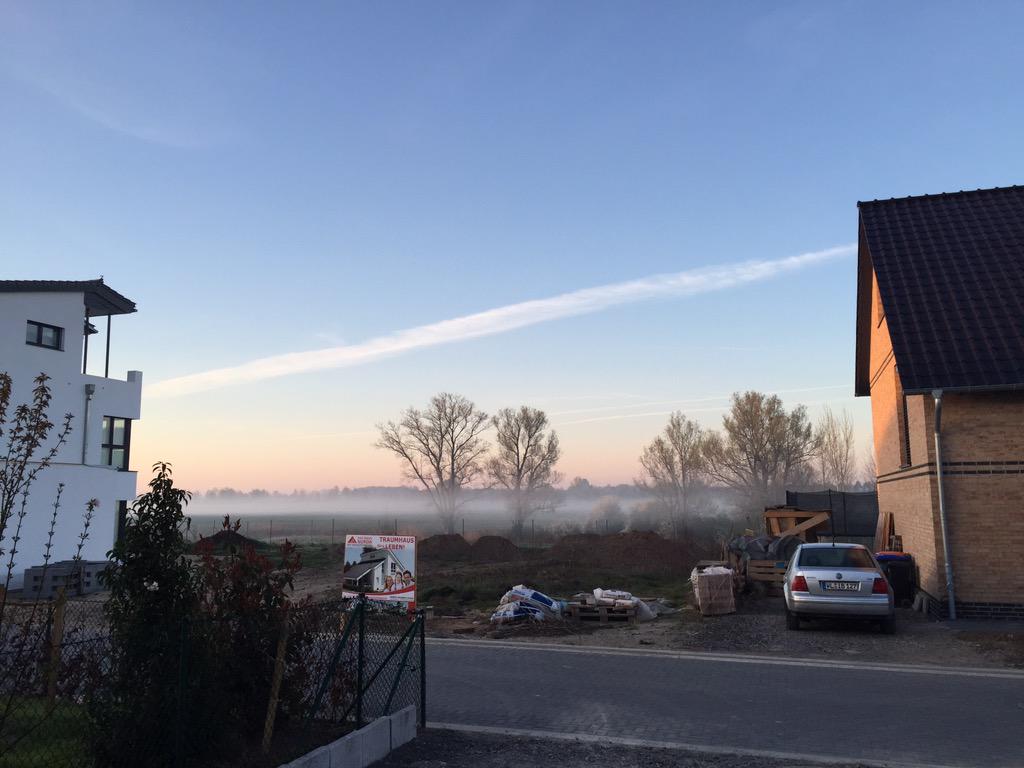 Moin,Moin. Das war heute Morgen ein Ausblick. #fruehtau #nebel #passivhaus #wettbergen#zeroepark