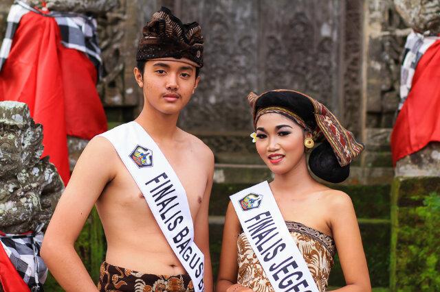 Nara_Pradnya's tweet photo. Ig : jegeg bagus bangli , please like. http://t.co/QSGWAiraZ2