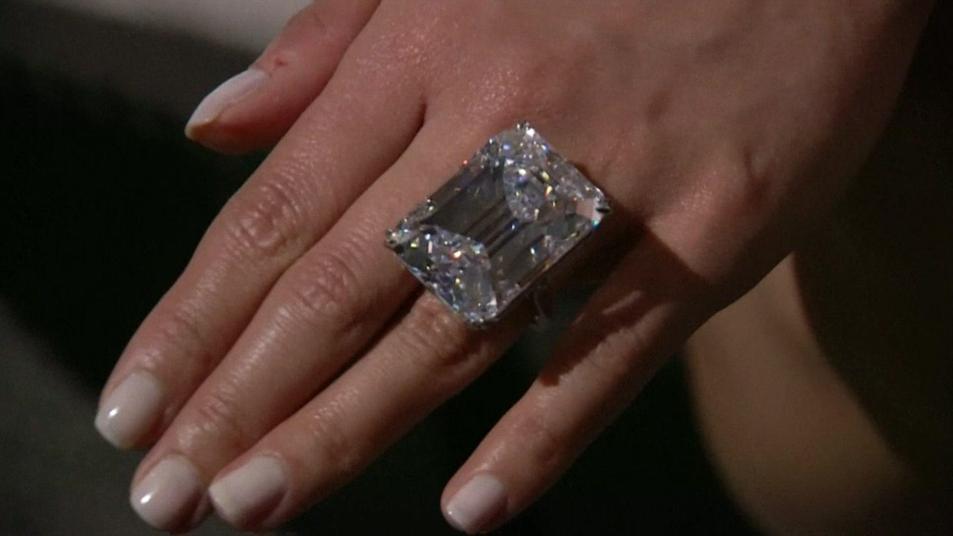 A shopper spent $600,000 on a diamond engagement ring at Costco | Fake  diamond, Diamond engagement rings, Engagement rings