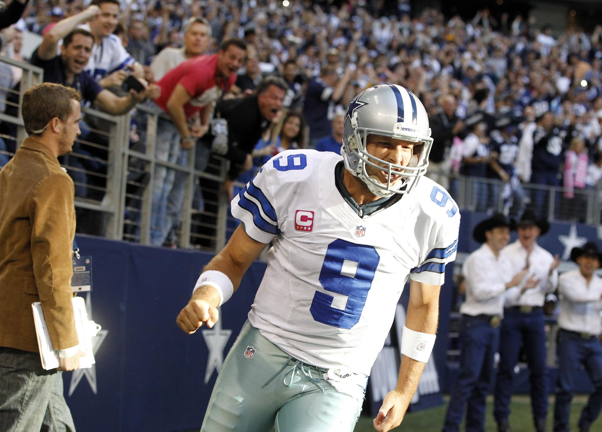 Happy Birthday to Tony Romo, who turns 35 today! 